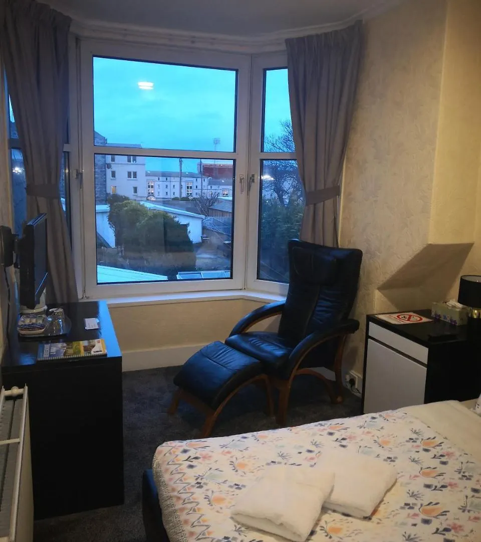 Alba Guest House 阿伯丁